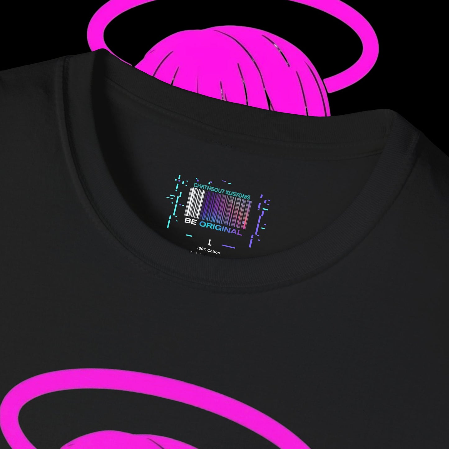 Chic Graphic T-Shirt with Halo Design