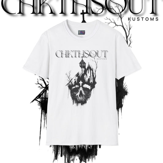 Chilling Haunted House Graphic Tee for Spooky Vibes