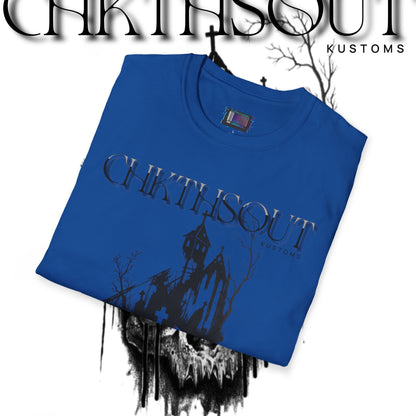 Chilling Haunted House Graphic Tee for Spooky Vibes