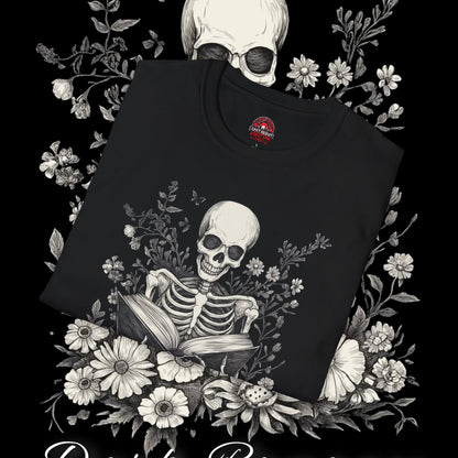 Dark Romance Readers Skeleton Graphic T-Shirt